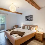 Pensjonat Schaetzlehof 3*