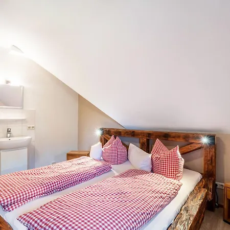 Schaetzlehof Guest house *