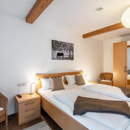 Schaetzlehof Guest house